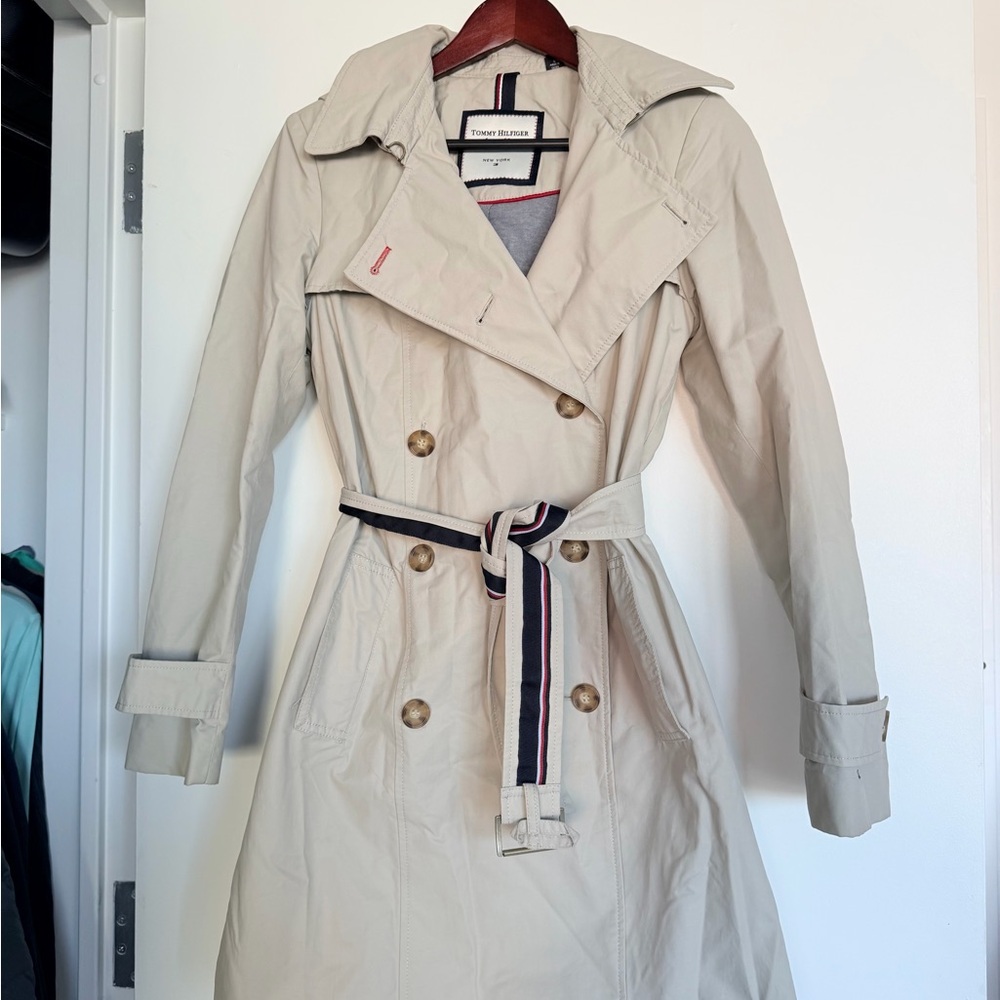 Tommy Hilfiger Women's Beige Trench Coat